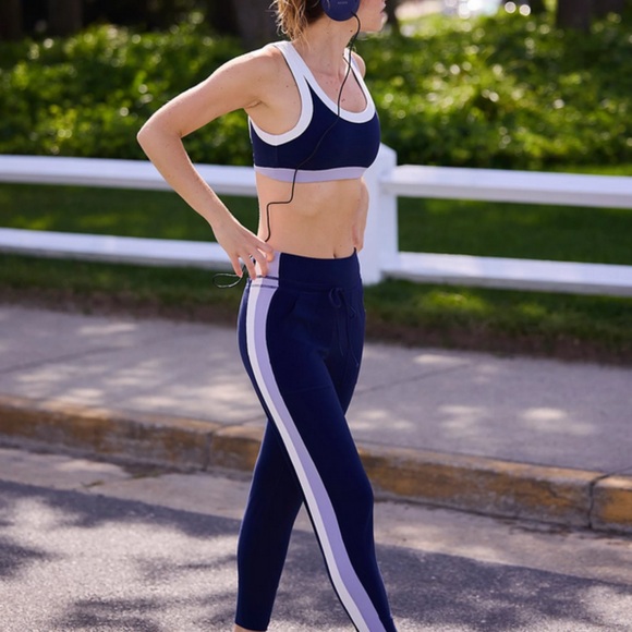 Free People Movement NEVER BETTER COLORBLOCK SLIM JOGGER MIDNIGHT NAVYsize small - Picture 2 of 5